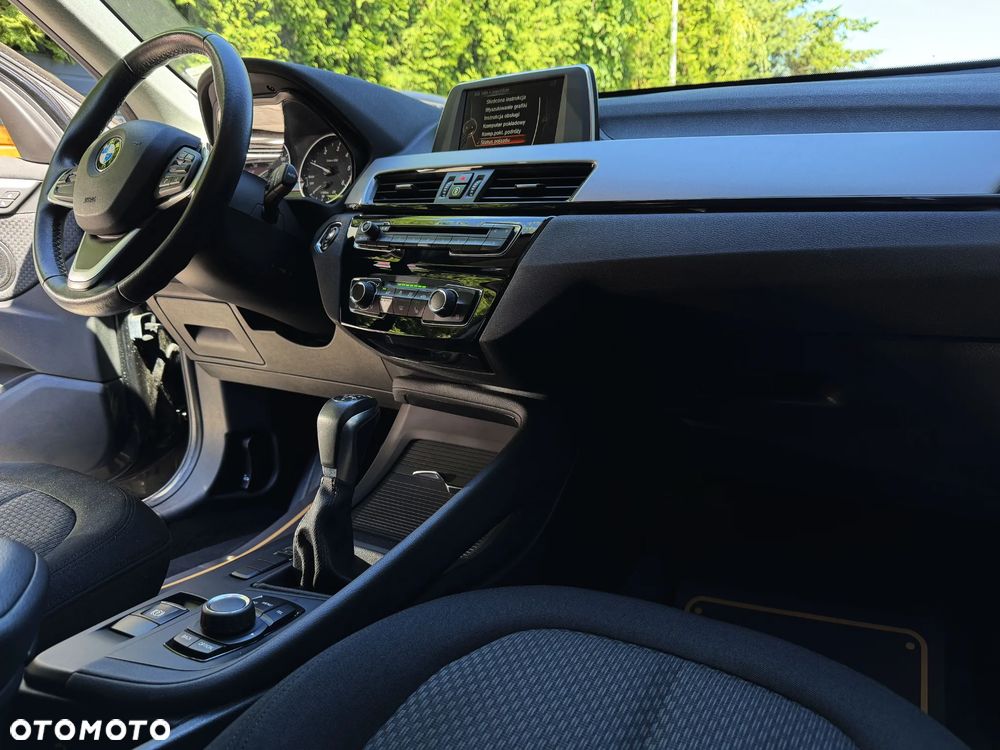 BMW X1 sDrive18d - 18