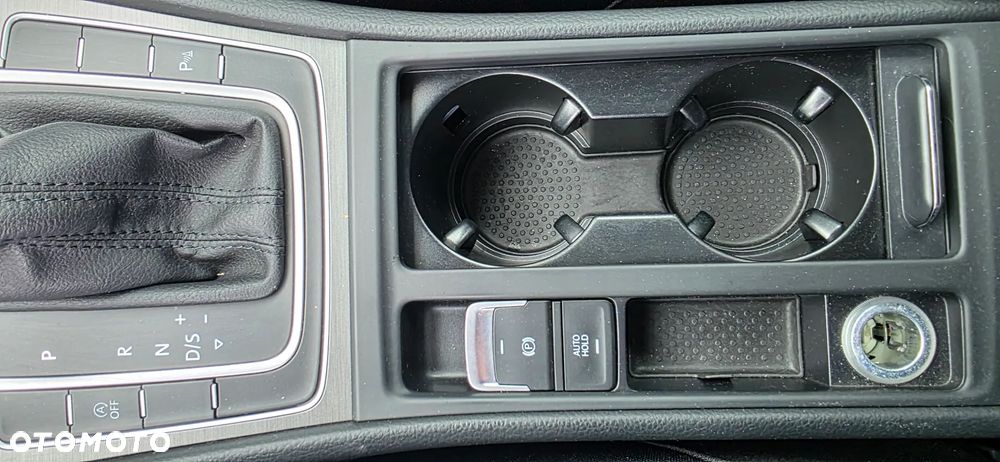 Volkswagen Golf 1.4 TSI BMT Comfortline DSG - 23