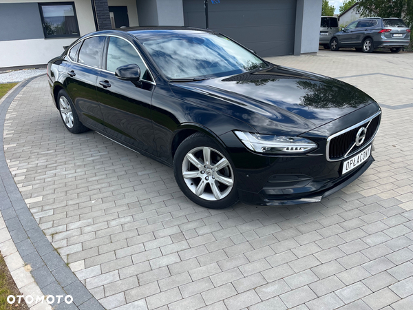 Volvo S90 D4 Momentum Pro