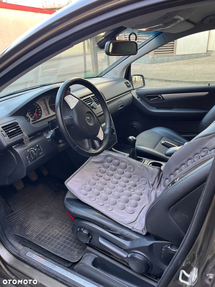 Mercedes-Benz Klasa B 180 CDI - 9