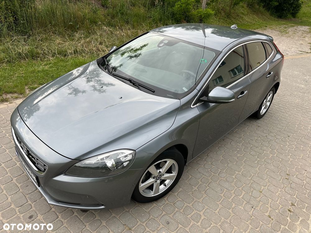 Volvo V40 D2 Momentum - 9