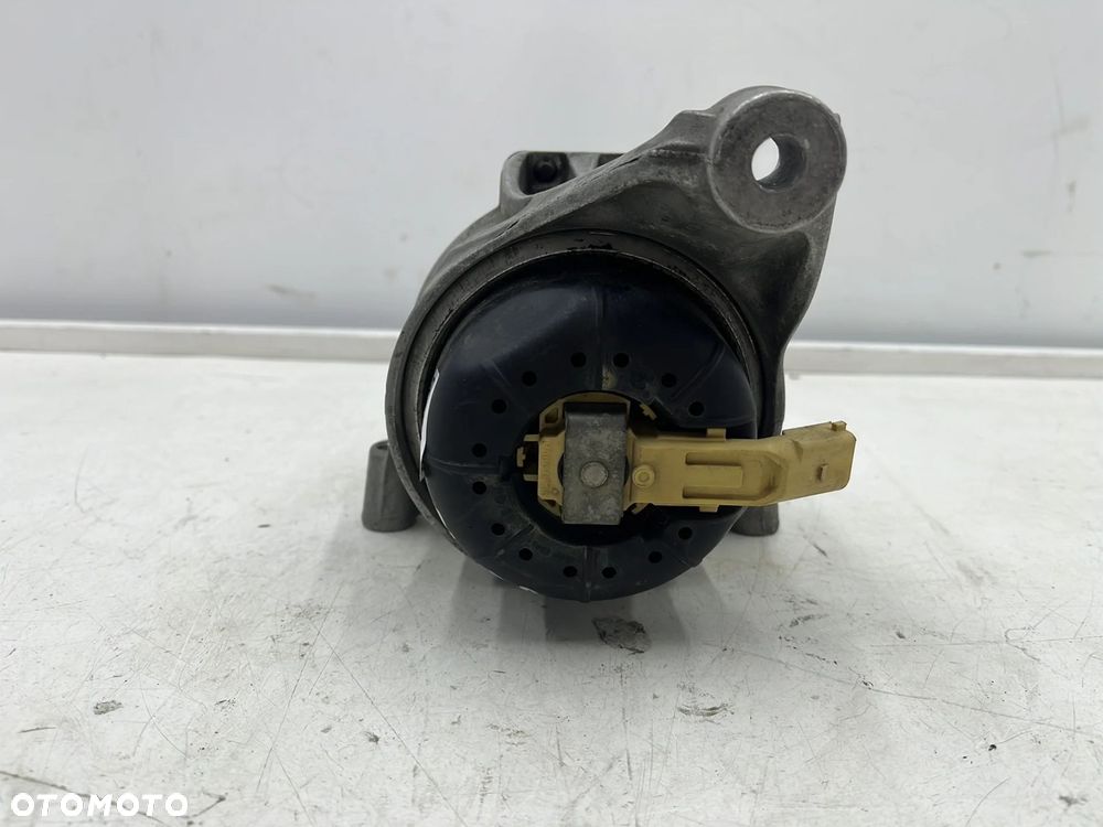 Poduszka silnika Audi A4 B9 8w Audi A5 II 8w F5 15-24r. lewe mocowanie łapa silnika oryginalna 8w019 - 1