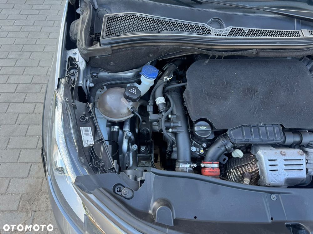 Peugeot 2008 PureTech 110 GPF Stop&Start EAT6 Allure - 20