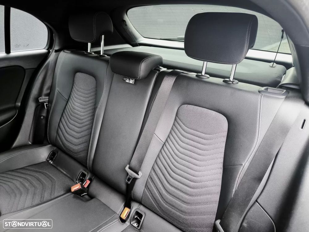 Mercedes-Benz A 250 e Style Plus - 11