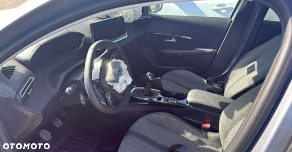 Peugeot 208 1.2 PureTech Allure S&S - 7