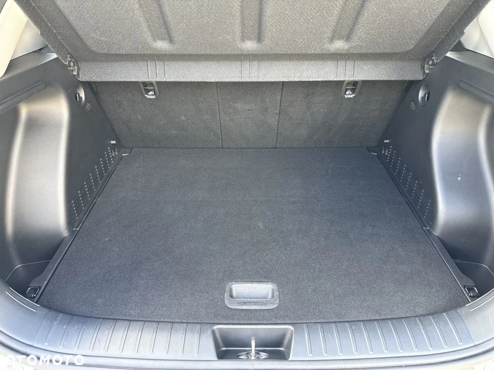 Hyundai Kona 1.6 GDI Hybrid Smart DCT - 17