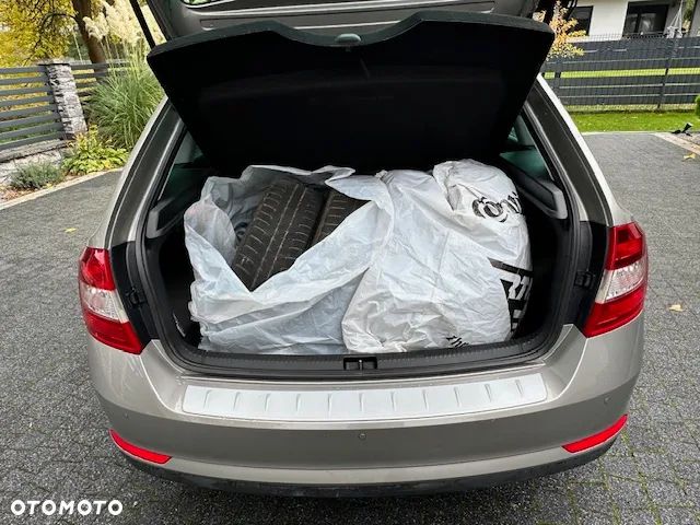 Skoda RAPID Spaceback 1.6 TDI Elegance - 7