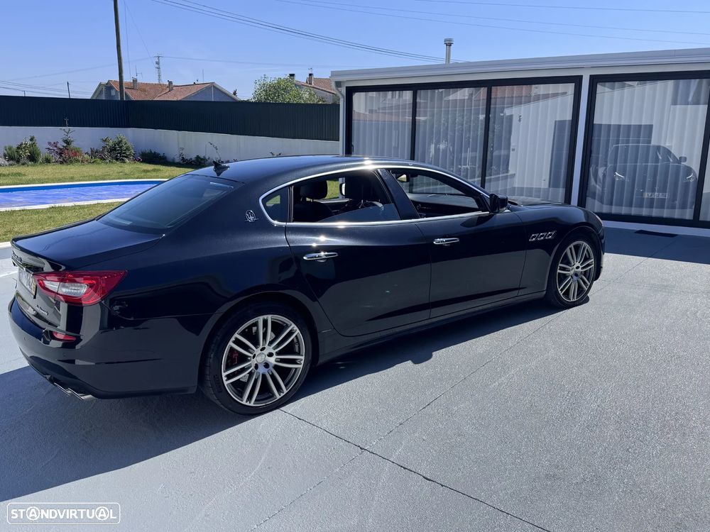 Maserati Quattroporte 3.0 V6 - 2