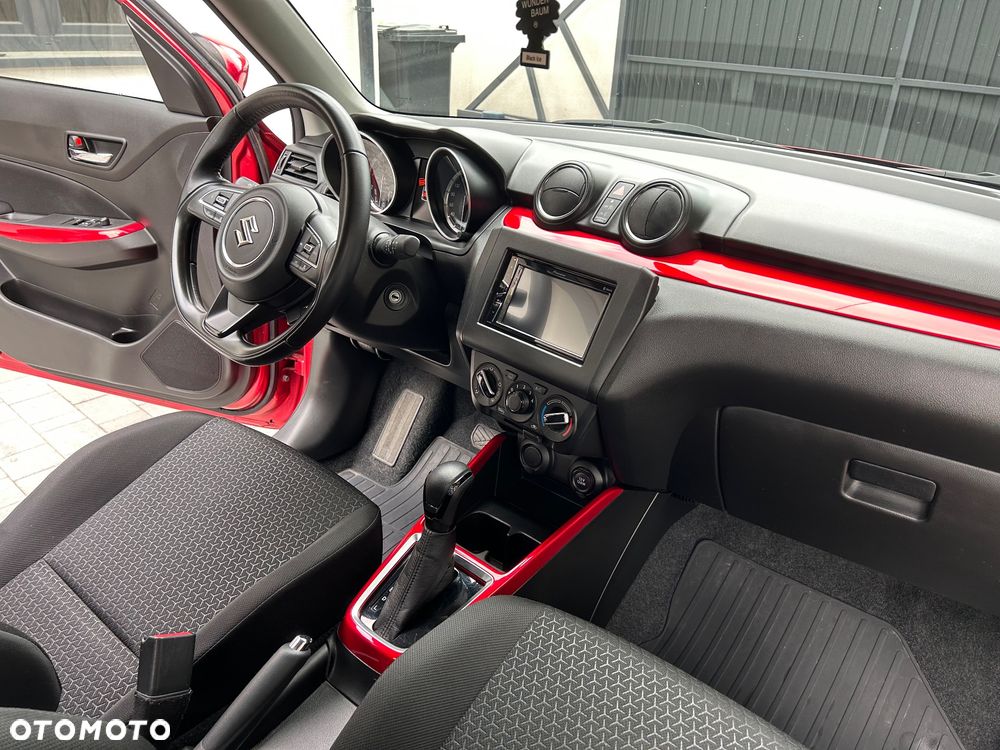 Suzuki Swift 1.2 Dualjet SHVS Premium Plus CVT - 7