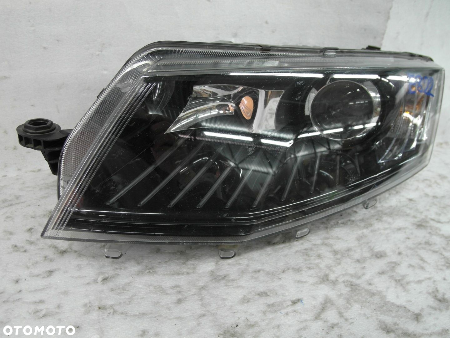 SKODA OCTAVIA III 5E1 XENON SKRĘTNY BDB LAMPA PRZEDNIA LEWA - 6