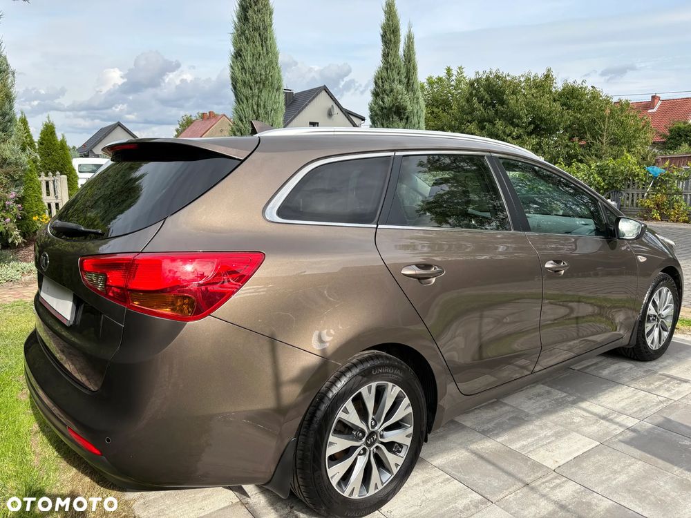 Kia Ceed - 7