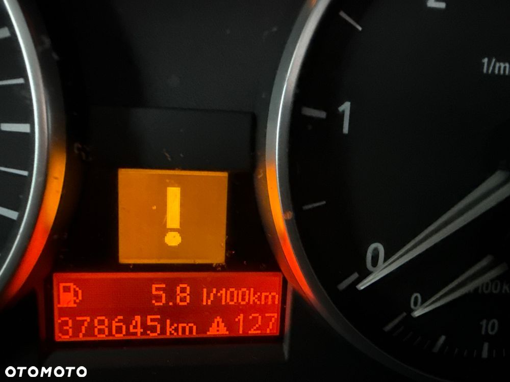 BMW Seria 3 318d - 11