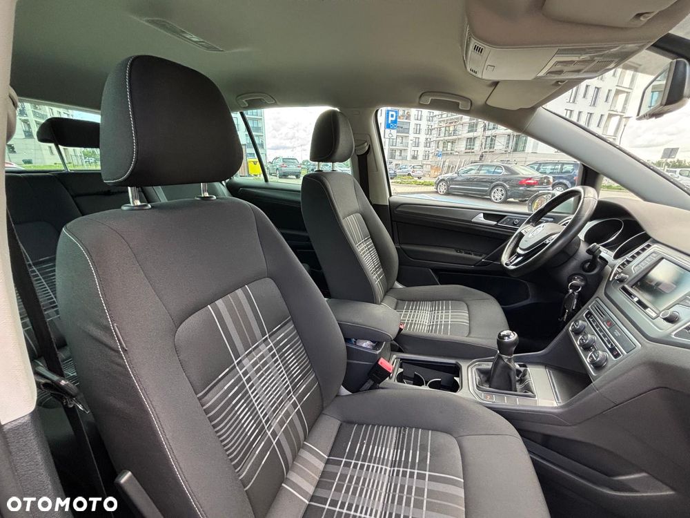 Volkswagen Golf Sportsvan - 25