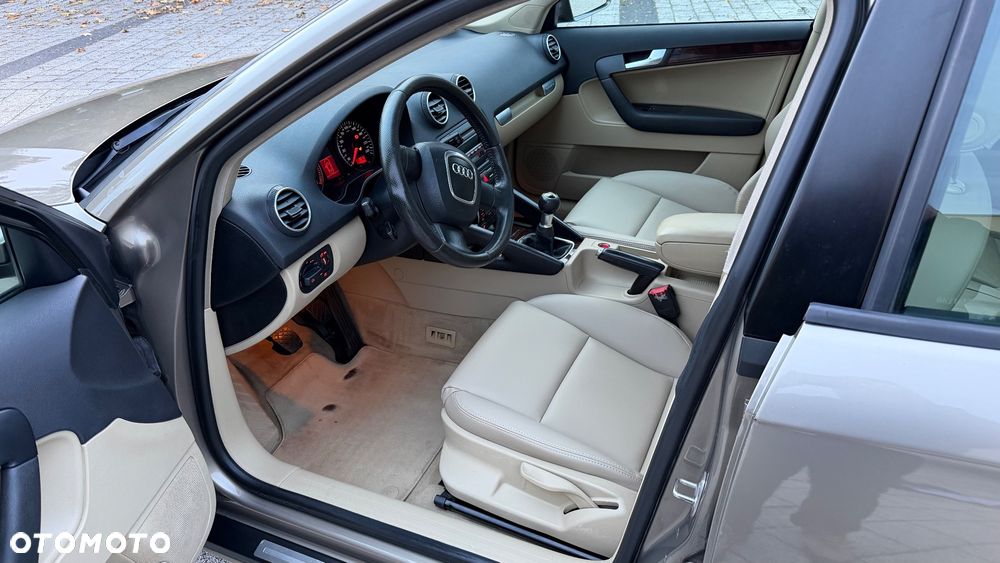 Audi A3 Sportback - 8