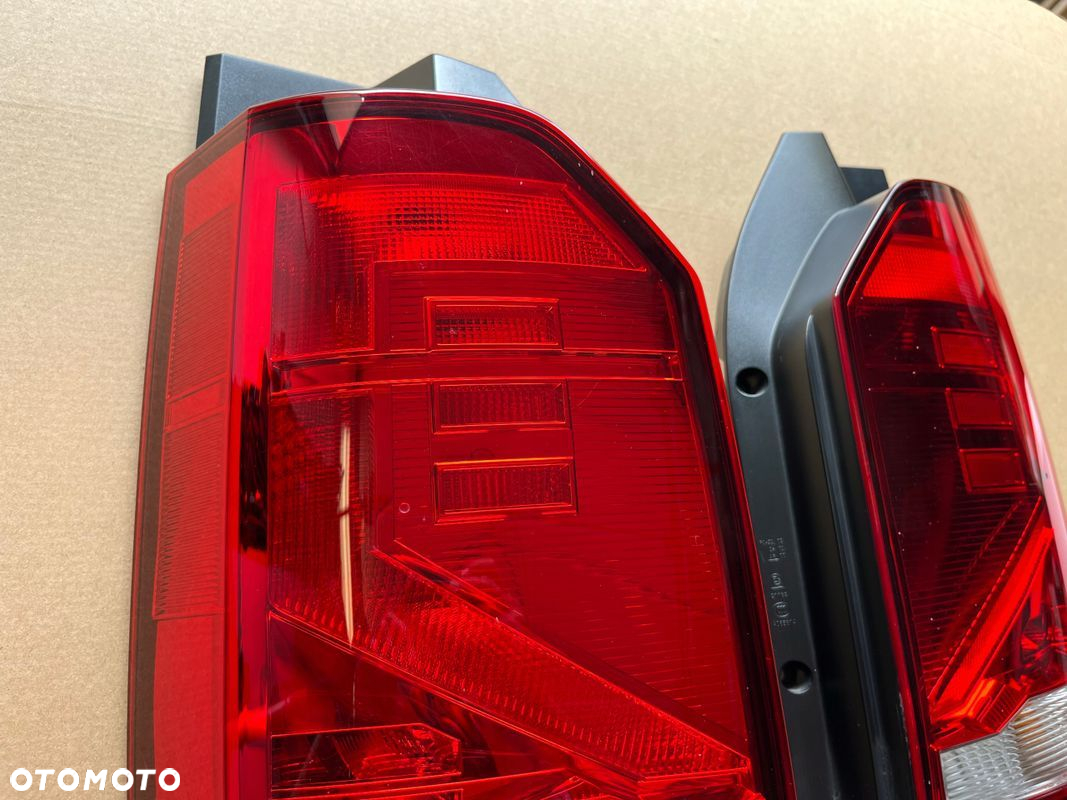 LAMPY TYŁ VW TRANSPORTER T6.1 TYLNE LAMPY VW T6.1 7LA945095J 7LA945096J - 2