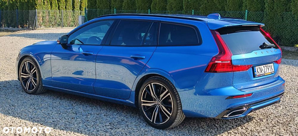Volvo V60 D4 AWD R-Design - 11