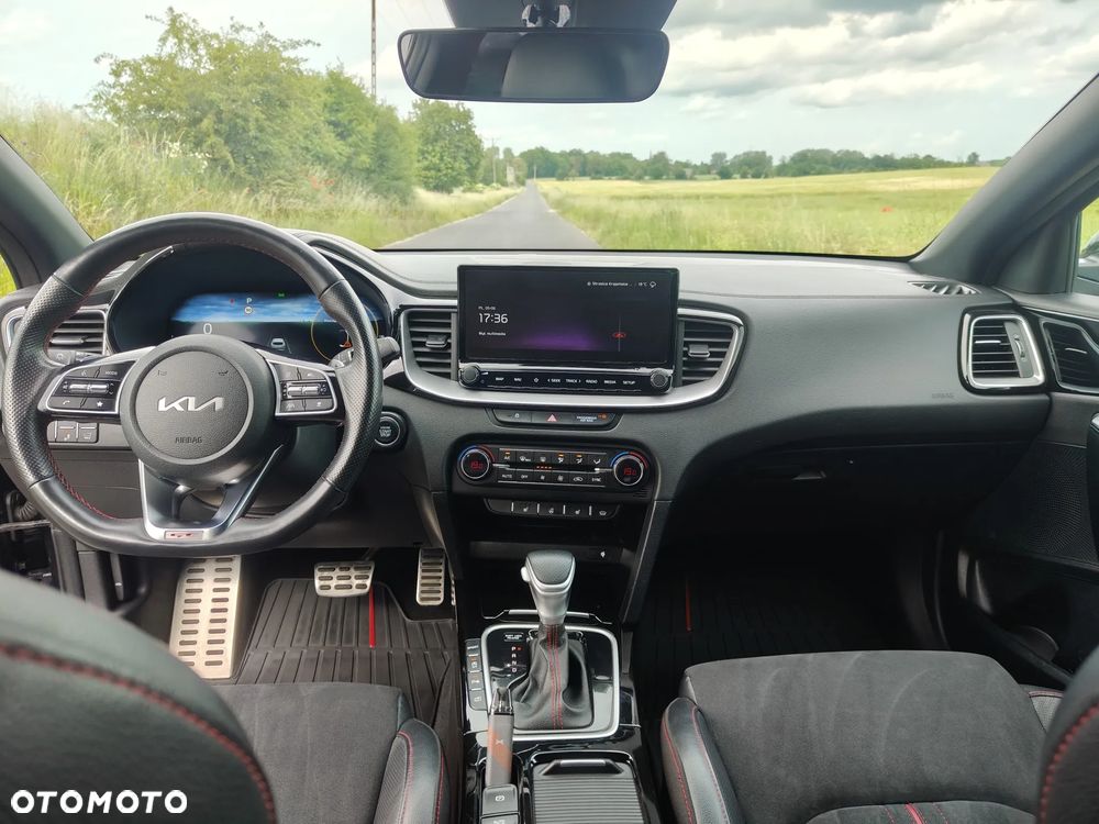 Kia ProCeed 1.6 T-GDI GT DCT - 12