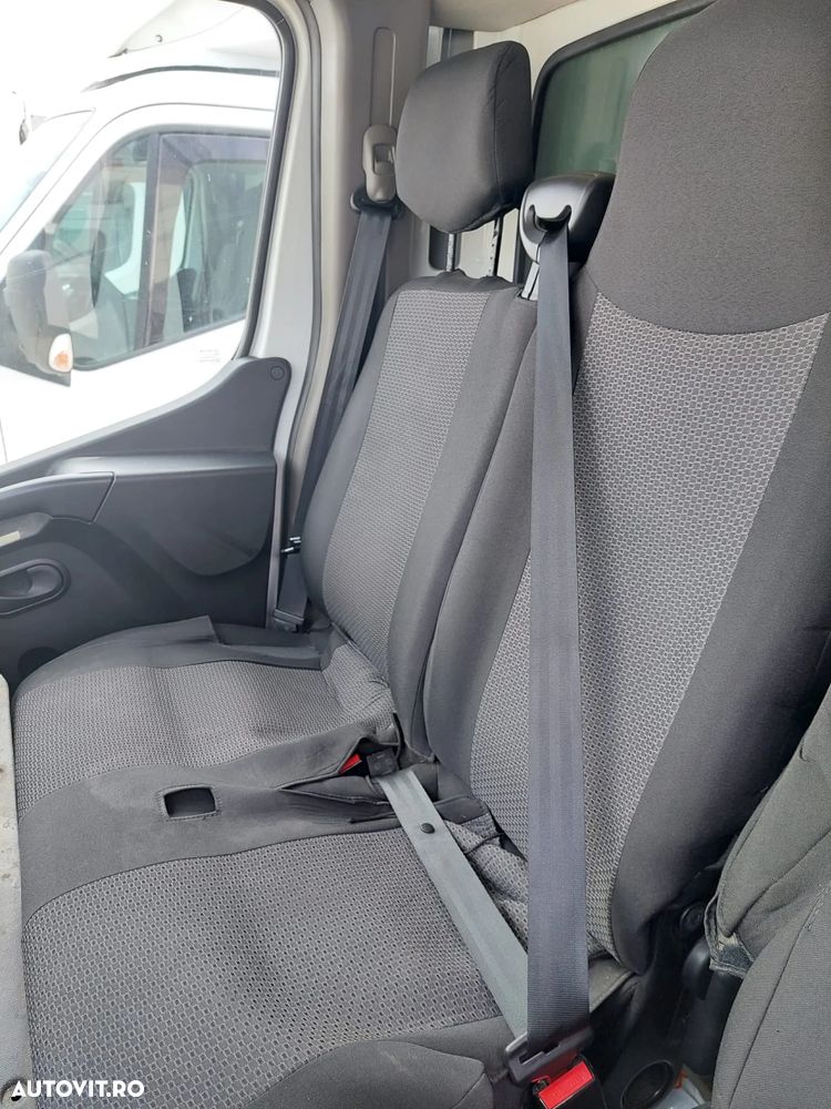 Renault Master 2.3 Blue dCi 135 TT Furgon CD 3,5t L3H2 9 m3 - 11