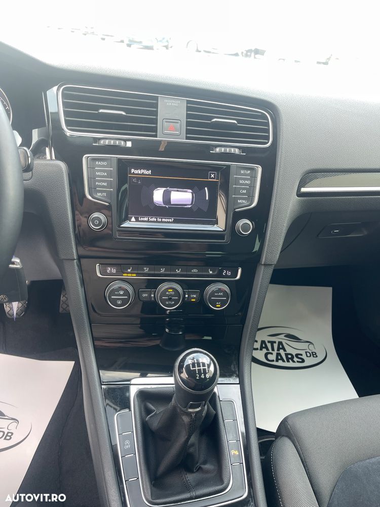 Volkswagen Golf 2.0 TDI BMT Highline - 34