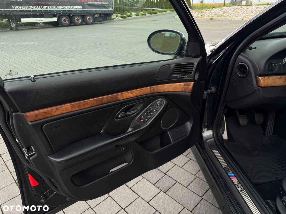 BMW M5 - 16