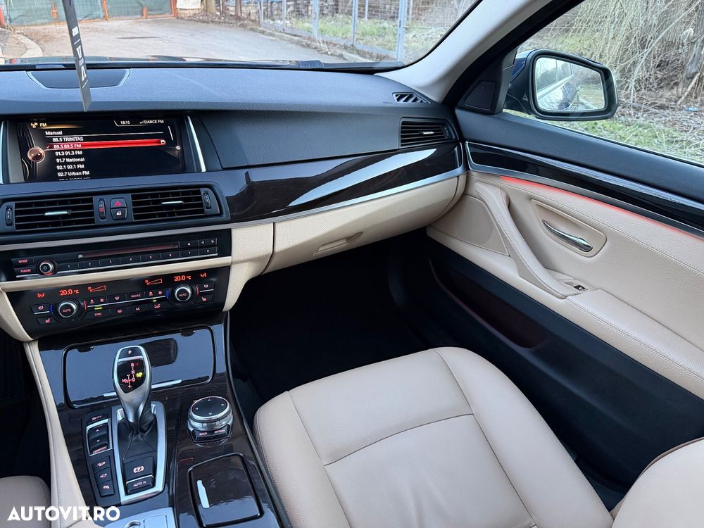 BMW Seria 5 535i xDrive - 16