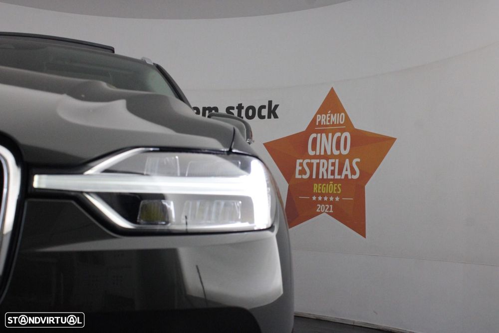 Volvo XC 60 2.0 T8 PHEV Momentum AWD — fotografia 36