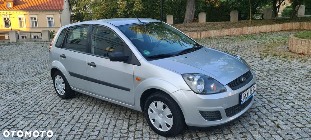 Ford Fiesta 1.4 Style - 35