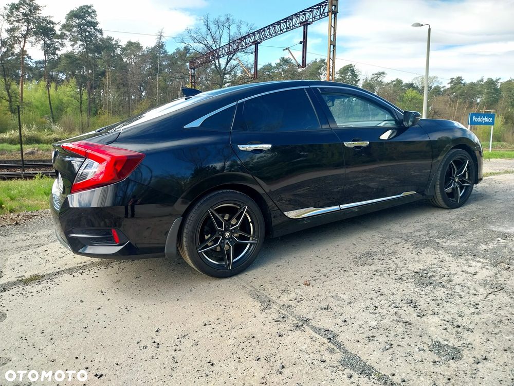 Honda Civic 1.5 T Elegance CVT - 25
