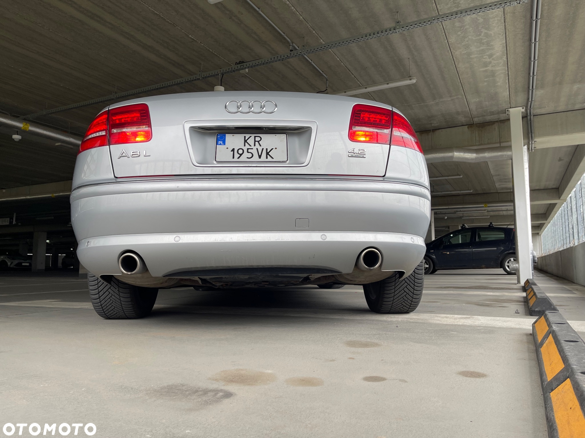 Audi A8 4.2 L Quattro - 7