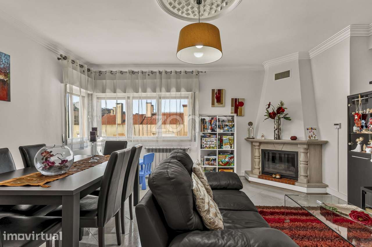 Apartamento T3 c/parqueamento - centro de Caneças - Grande imagem: 2/26