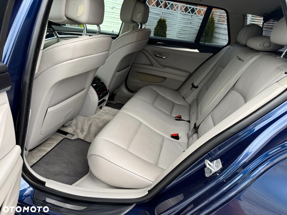 BMW Seria 5 535d xDrive Sport-Aut Modern Line - 20