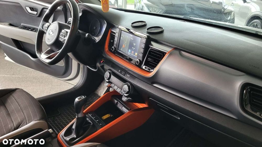 Kia Stonic - 39