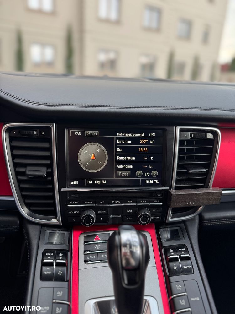 Porsche Panamera - 14