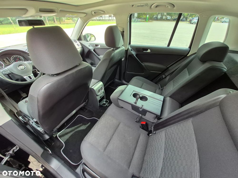 Volkswagen Tiguan 2.0 TDI DPF BlueMotion Technology Trend & Fun - 24