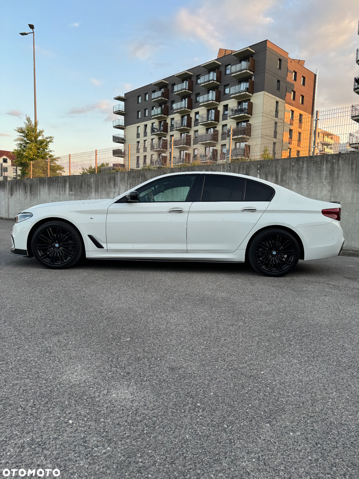BMW Seria 5 520d M Sport sport - 8