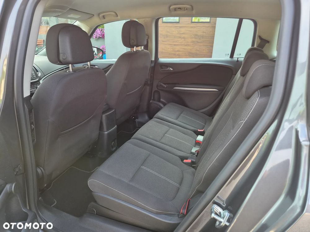 Opel Zafira - 18