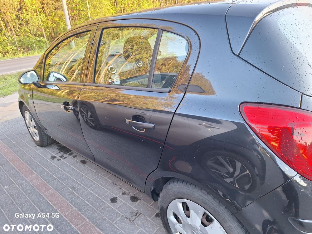 Opel Corsa 1.4 16V Enjoy - 4