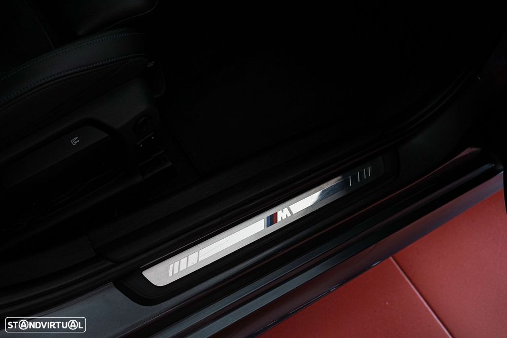BMW 318 d Pack M Auto - 27