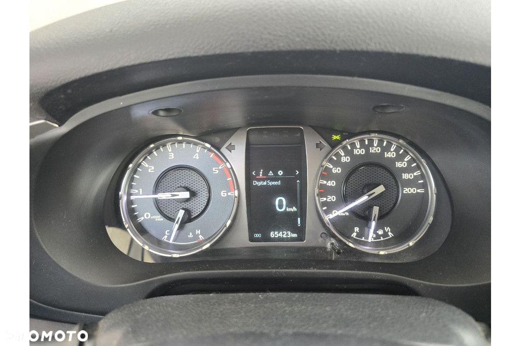Toyota Hilux - 5