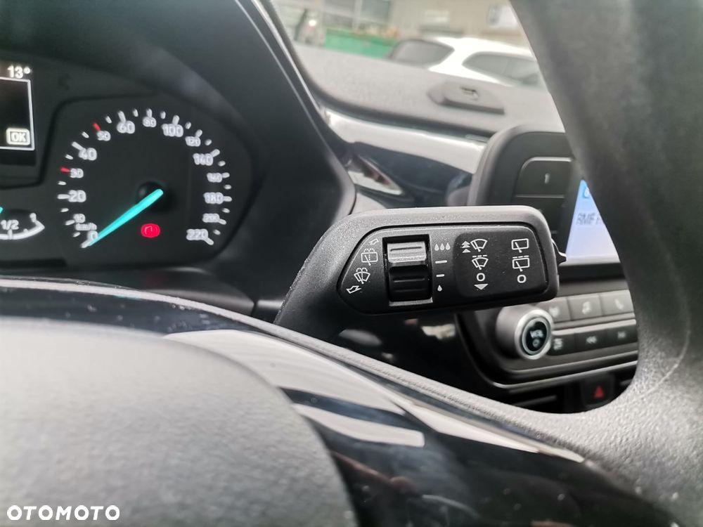 Ford Fiesta 1.1 Trend - 17