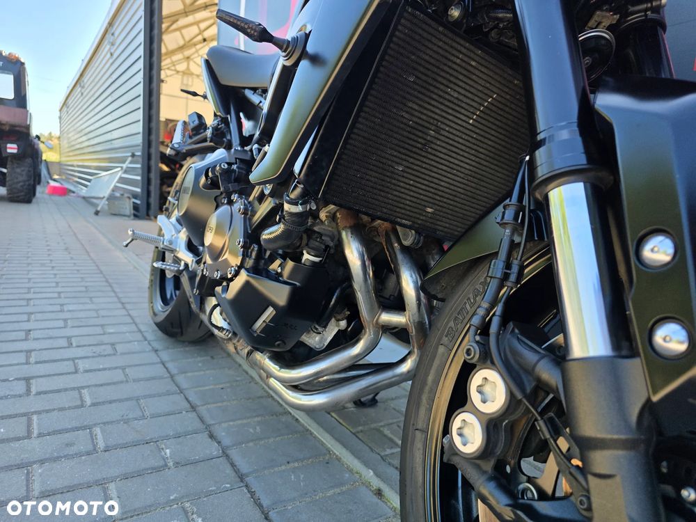 Yamaha MT - 33