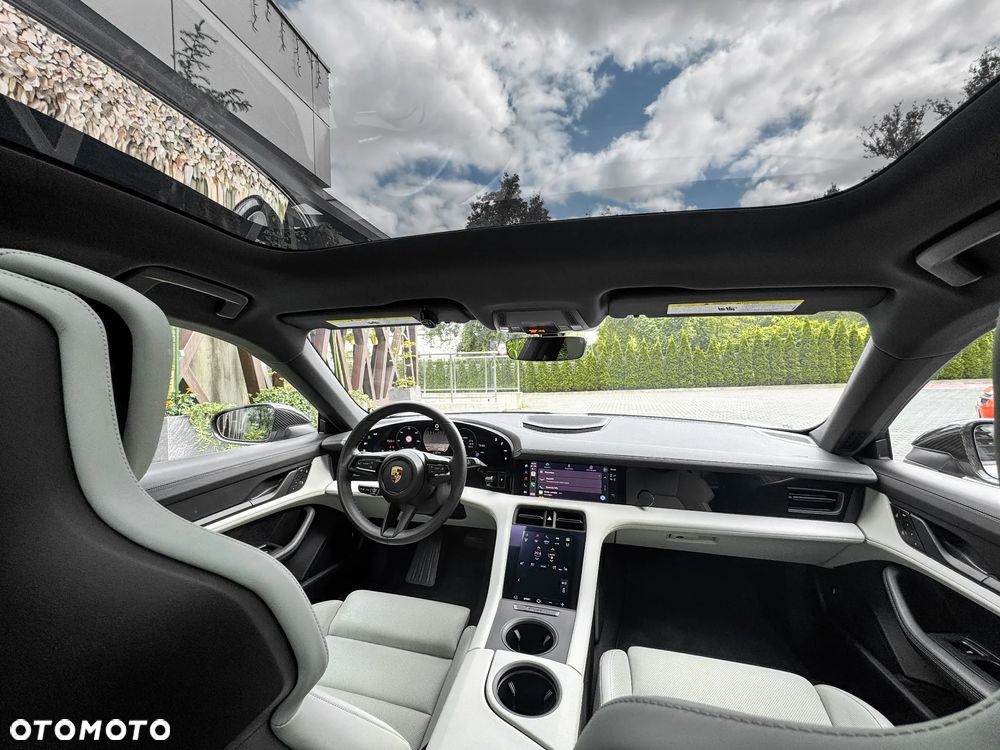 Porsche Taycan 4S Performance Plus - 18