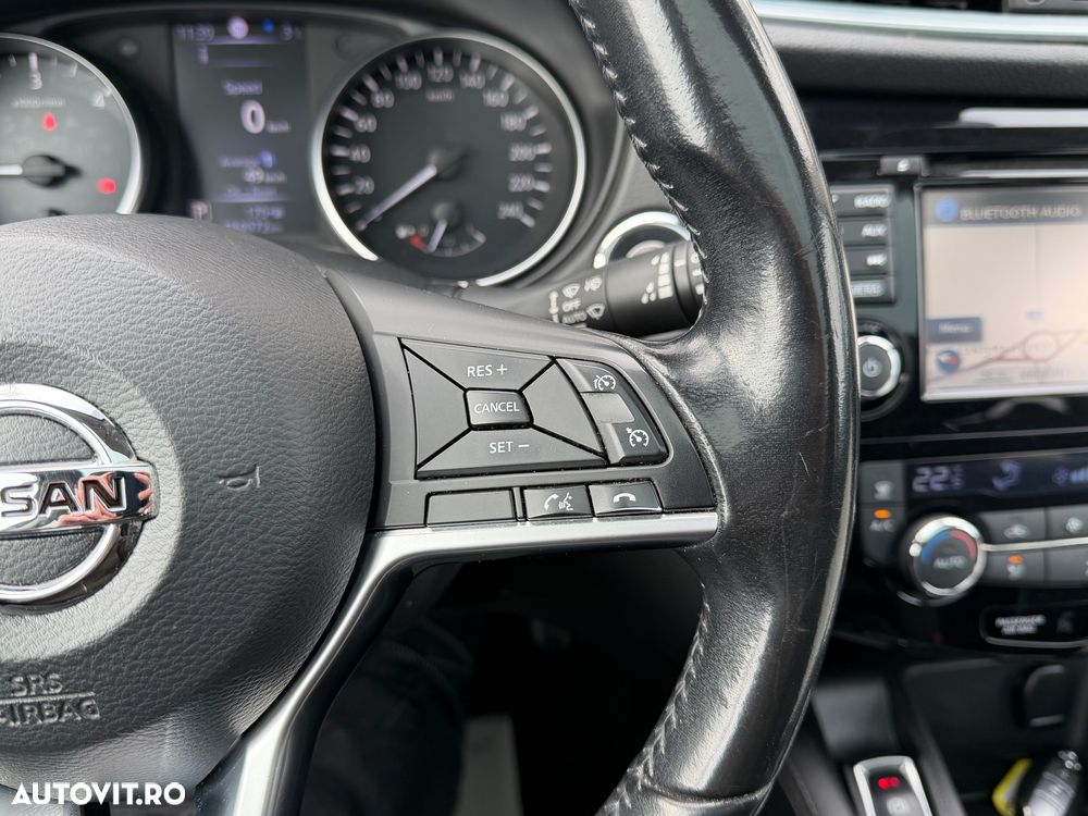 Nissan Qashqai 1.6 DCI Xtronic N-Connecta - 25