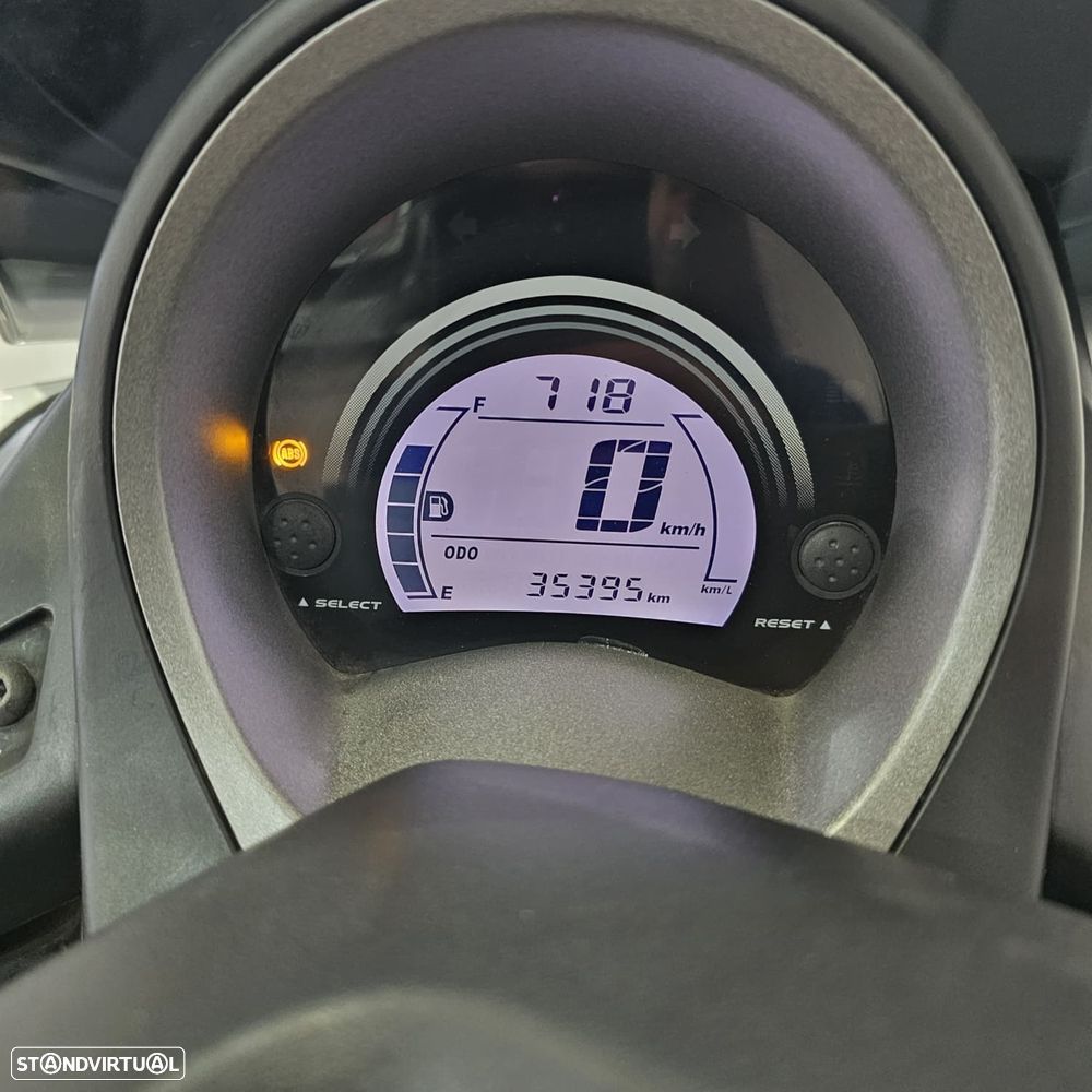Yamaha NMAX 125 - 7