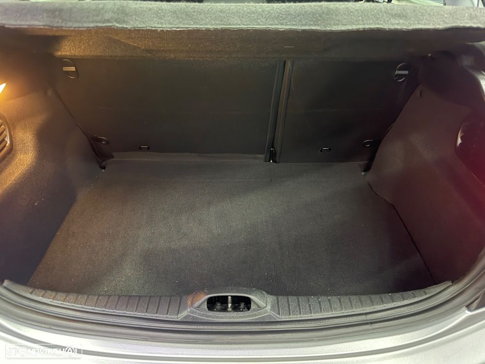 Peugeot 208 PureTech 82 Start & Stop Allure - 11