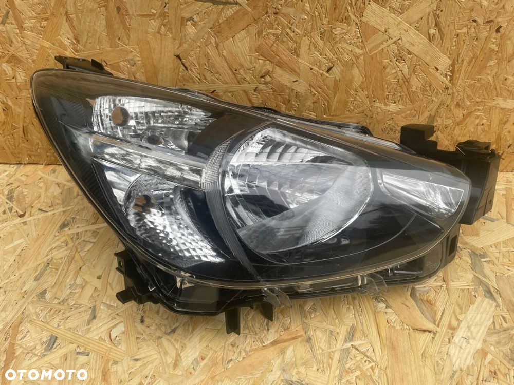 Mazda 2 Dj 2014, 2019 Prawa Przednia Lampa Zwykła Europa - 2