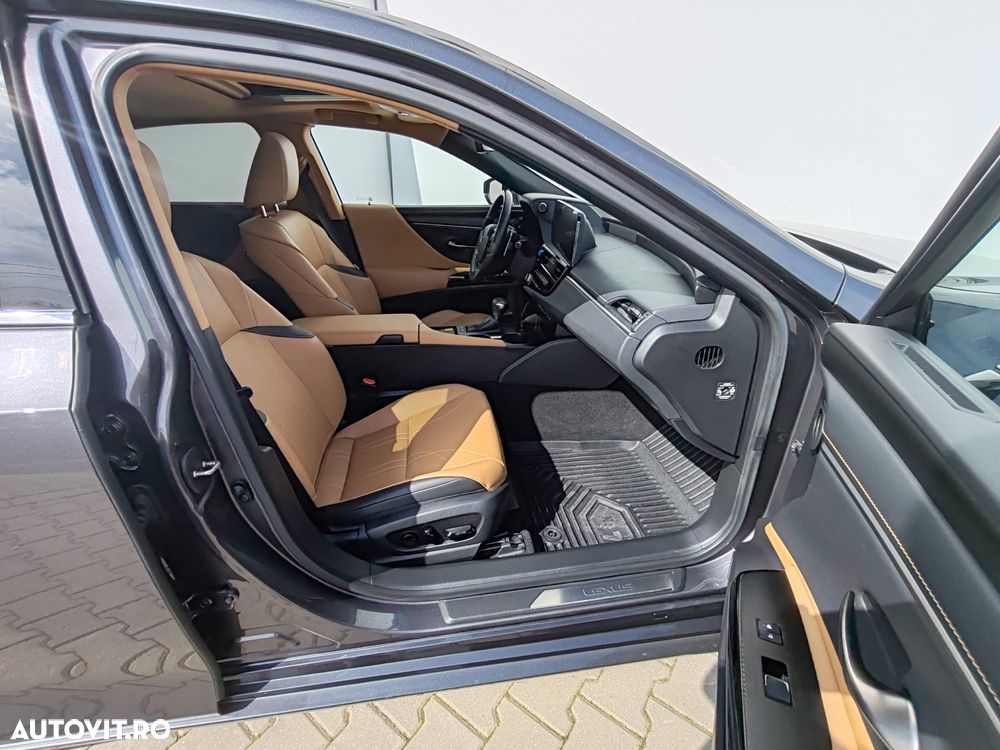 Lexus Seria ES 300h Executive - 7