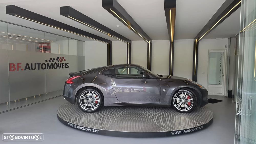 Nissan 370 Z Black Edition - 8