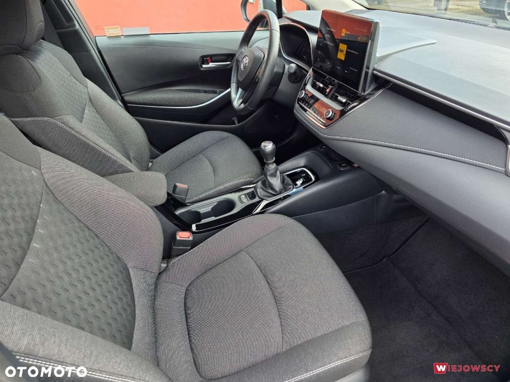Toyota Corolla - 18