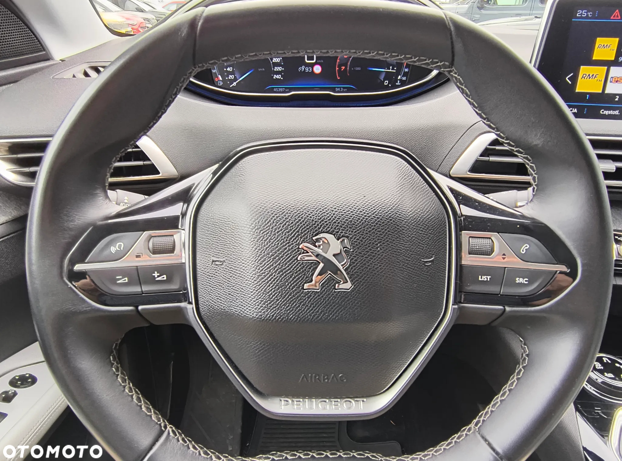 Peugeot 3008 1.2 PureTech Allure S&S - 13